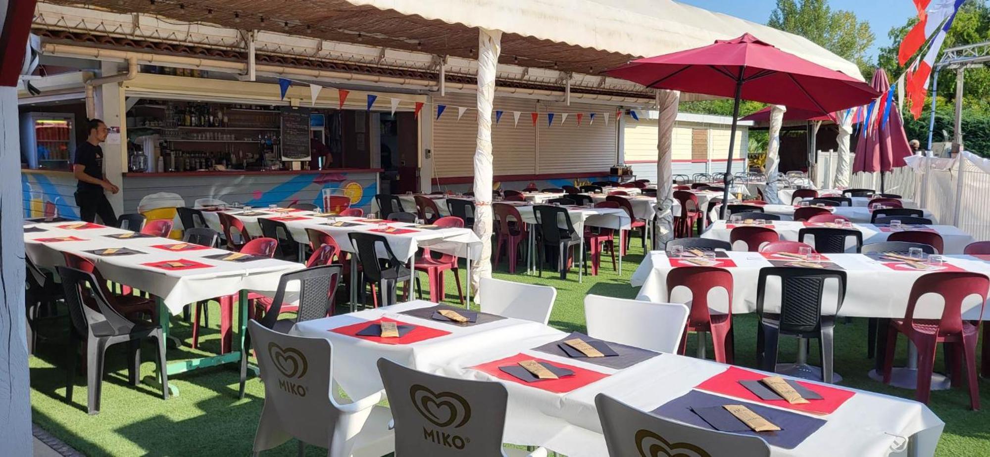 מלון Estang Camping Les Lacs De Courtes מראה חיצוני תמונה